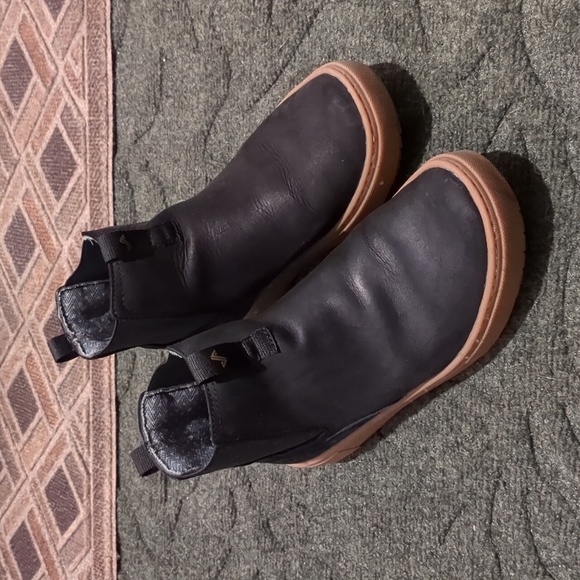 Forsake Lucie Chelsea Waterproof Hiking Sneaker Boots - Picture 2 of 9